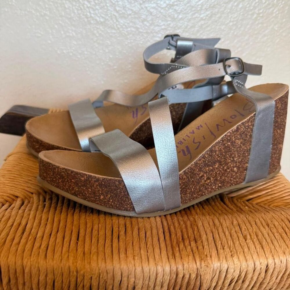 Unbranded Women's Silver and Grey Sandals